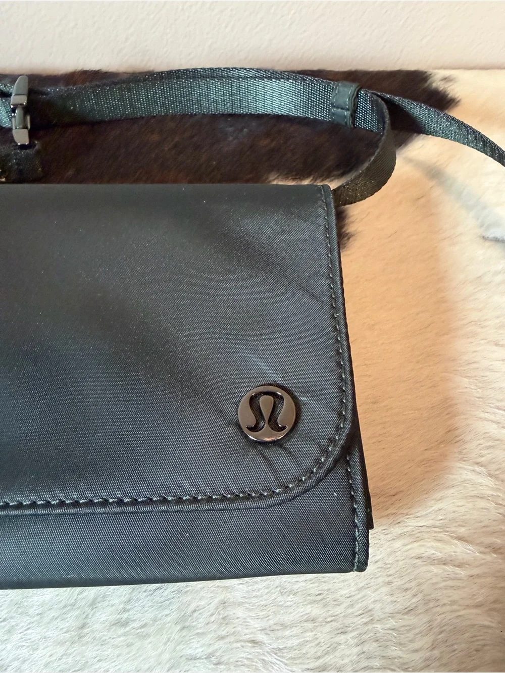 Lululemon Wallet Clutch Crossbody/Shoulder Bag